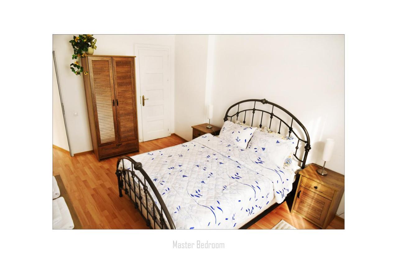 Apartament Dinicu, Brasov, Romania ภายนอก รูปภาพ