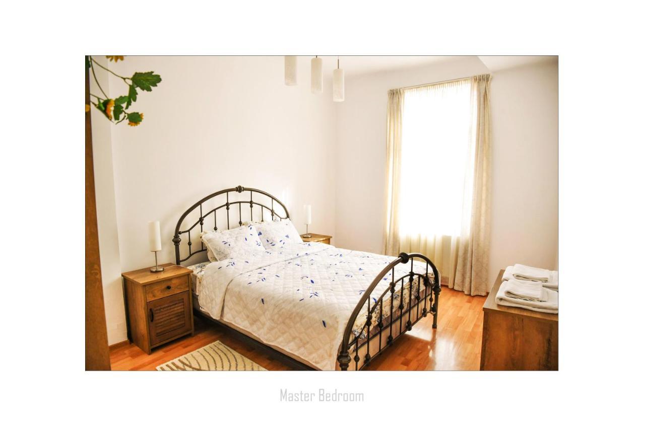 Apartament Dinicu, Brasov, Romania ภายนอก รูปภาพ