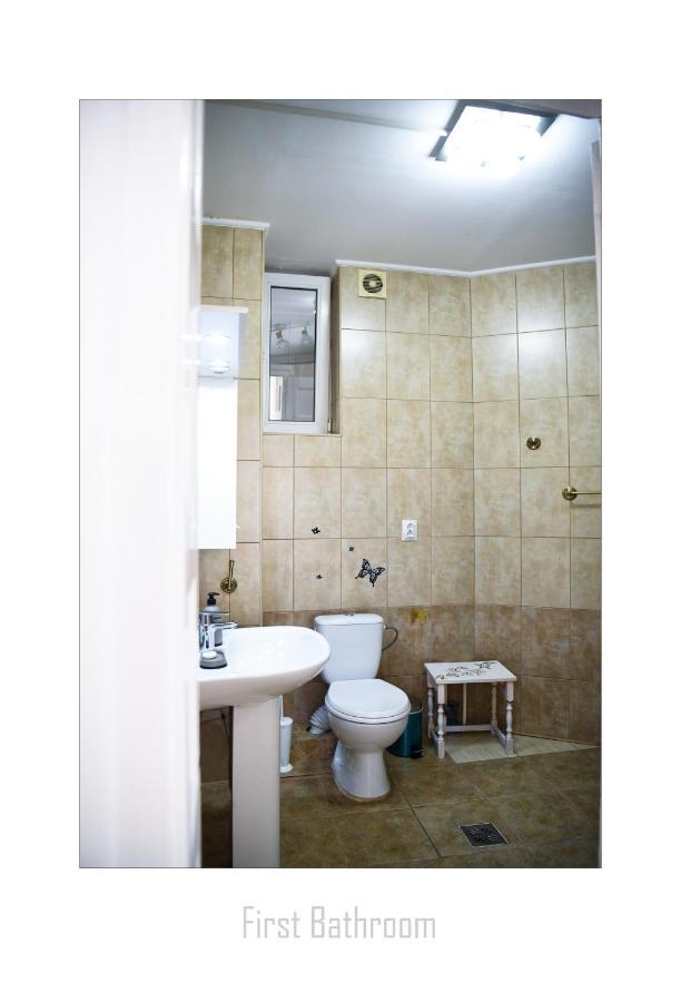 Apartament Dinicu, Brasov, Romania ภายนอก รูปภาพ