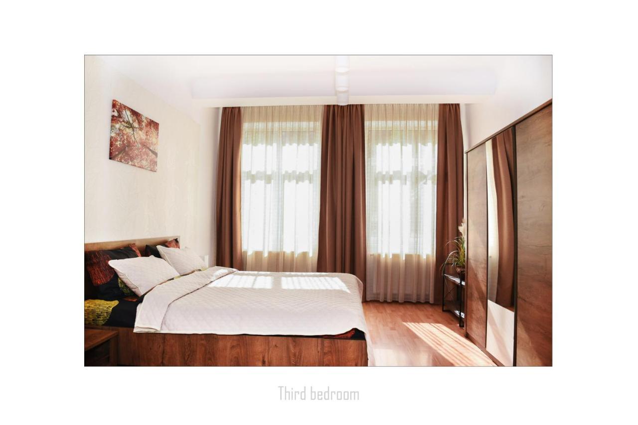 Apartament Dinicu, Brasov, Romania ภายนอก รูปภาพ